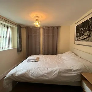 https://parkside-pateley-bridge.yorkshirehotels.net